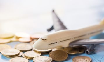ile-gotowki-mozna-miec-przy-sobie-w-samolocie